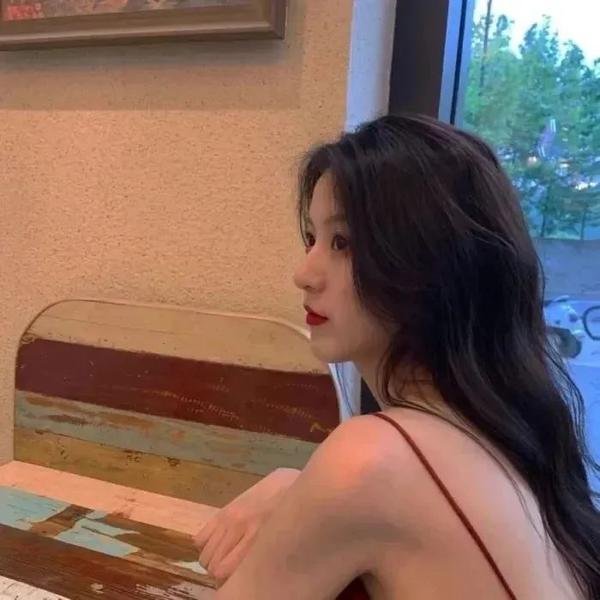 福尔摩斯小姐:失踪的侯爵 在线观看